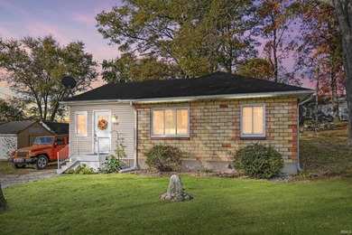 Lake Home For Sale in Pierceton, Indiana