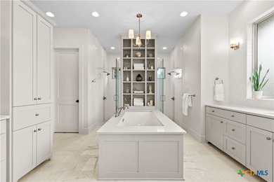 A rare offering, this custom modern ranch estate, set on 15.41 - photo 25