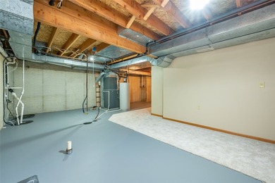 Beautiful two-story home with over 3200 sq ft of finished living - photo 29
