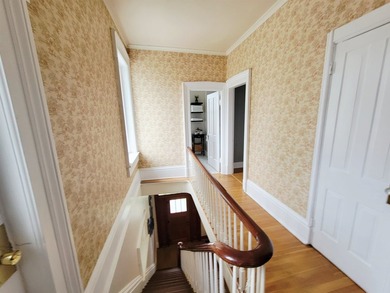 Welcome to 108 N 4th St Bellevue, a second empire style - photo 32