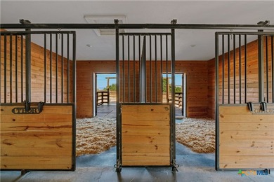 A rare offering, this custom modern ranch estate, set on 15.41 - photo 45