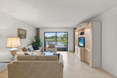Lake Condo For Sale in Delray Beach, Florida