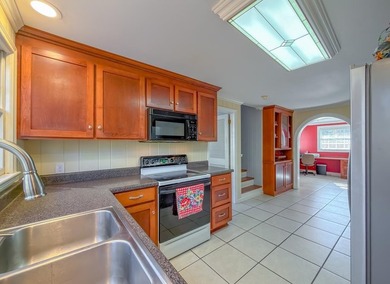 If room to roam is what you are after, this Lake Douglas home - photo 12