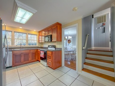 If room to roam is what you are after, this Lake Douglas home - photo 15
