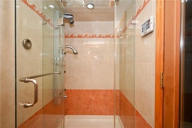 Mill Basin Cul-de-Sac Beauty Fully renovated 1-family detached - photo 22
