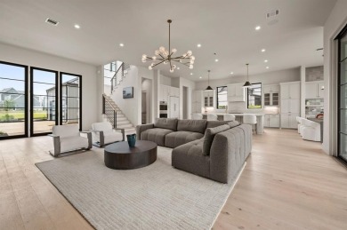Just over an hour from Dallas, this stunning five-bedroom - photo 11