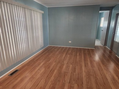 Welcome to this adorable manufactured home in desirable 4 - photo 11