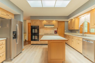 Looking for a home that's been lovingly maintained and built by - photo 12