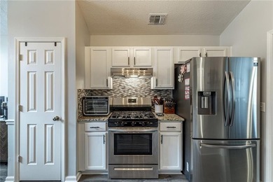 Beautifully updated 3-bedroom, 2-bath ranch nestled on a private - photo 13