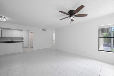 Welcome to your newly remodeled stylish 3-bedroom 2-bath - photo 10