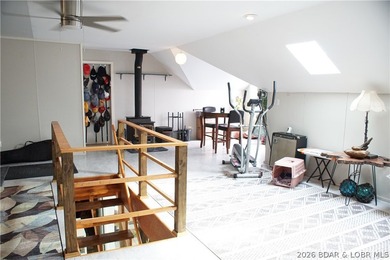 List price is below appraisal, NEW ROOF COMING SOON! Sitting at - photo 24