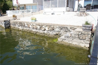 List price is below appraisal, NEW ROOF COMING SOON! Sitting at - photo 27