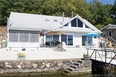 List price is below appraisal, NEW ROOF COMING SOON! Sitting at - photo 30