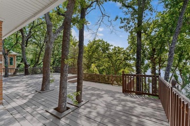 Welcome to this stunning Lake Lewisville Lakefront Estate, where - photo 34