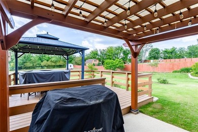 Beautifully updated 3-bedroom, 2-bath ranch nestled on a private - photo 38