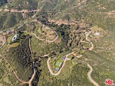 An extraordinary opportunity to acquire 50 acres of contiguous - photo 10