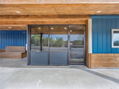 Turnkey restaurant opportunity on beautiful Lake Tenkiller with - photo 10