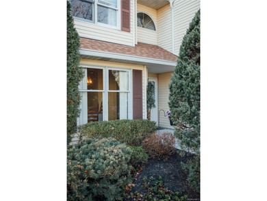 Lake Home For Sale in Congers, New York