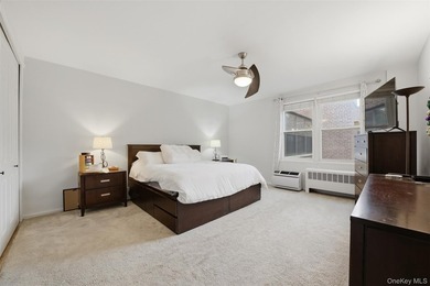 Beautiful and spacious one bedroom (PLUS BONUS ROOM) in the - photo 18