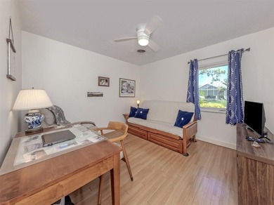 Welcome to this beautifully updated three-bedroom, three-bath - photo 22
