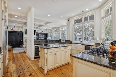 Welcome to a remarkable coastal retreat ideally positioned just - photo 25