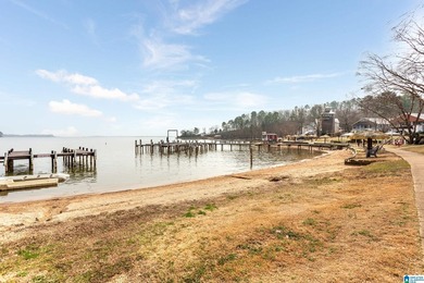 Enjoy lakefront living in the exclusive community of Chesnut Bay - photo 36