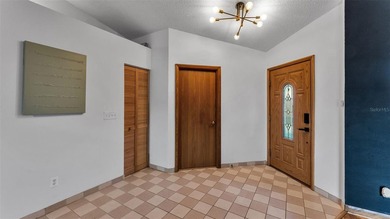 Welcome to this beautifully maintained 3-bedroom, 2-bath pool - photo 4