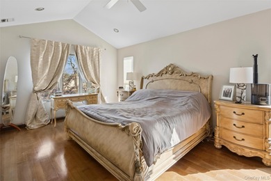 Opportunity Knocks! Welcome to this stunning South Merrick - photo 12