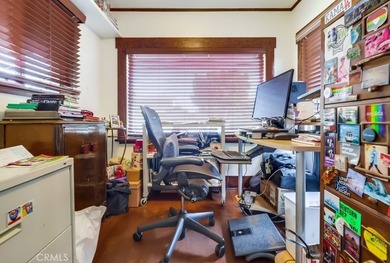 Located in the heart of Retro Row within the highly sought-after - photo 12