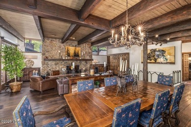 This extraordinary five-bedroom penthouse has remained quietly - photo 12