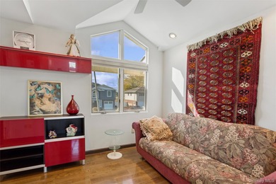 Opportunity Knocks! Welcome to this stunning South Merrick - photo 14