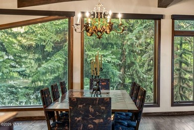 This extraordinary five-bedroom penthouse has remained quietly - photo 14