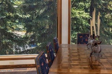 This extraordinary five-bedroom penthouse has remained quietly - photo 16