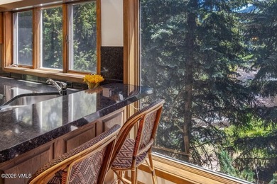 This extraordinary five-bedroom penthouse has remained quietly - photo 17