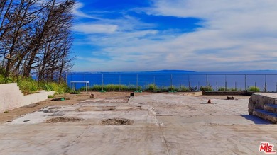 TWO SEPARATE LOTS TO BE SOLD together and escrow shall close - photo 18