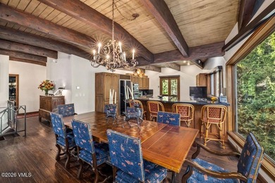 This extraordinary five-bedroom penthouse has remained quietly - photo 19