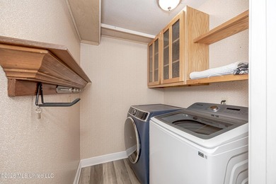 GOLF CART DISTRICT, CLOSE TO DOWNTOWN! Bring your golf cart to - photo 20