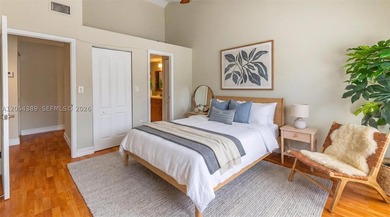 Charming 2-story townhouse located in the highly desirable - photo 22
