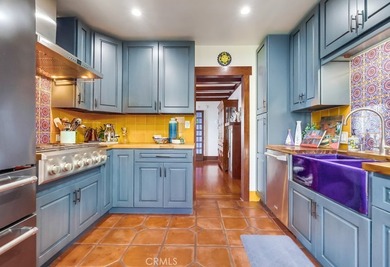 Located in the heart of Retro Row within the highly sought-after - photo 22