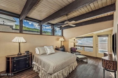 This extraordinary five-bedroom penthouse has remained quietly - photo 29