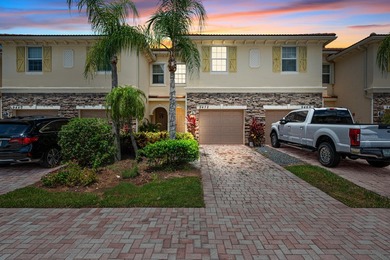 St. Lucie River Townhome/Townhouse For Sale in Stuart Florida