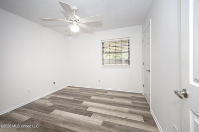 GOLF CART DISTRICT, CLOSE TO DOWNTOWN! Bring your golf cart to - photo 34