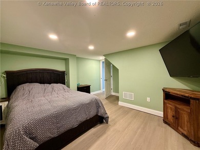 Move-in ready and offering exceptional flexibility, this Nitro - photo 35