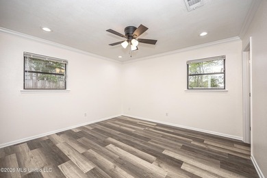 GOLF CART DISTRICT, CLOSE TO DOWNTOWN! Bring your golf cart to - photo 37