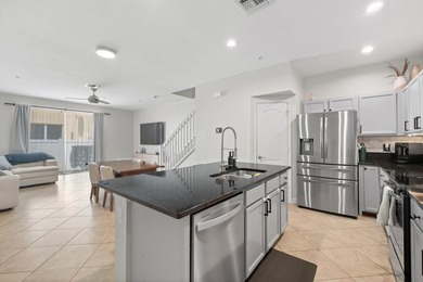 Welcome to this charming 3-bedroom, 2.5-bathroom townhouse - photo 8