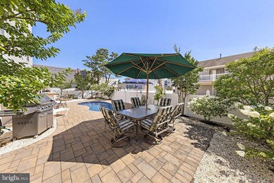 This impressive contemporary offers 3,472 sq ft of beautifully - photo 4