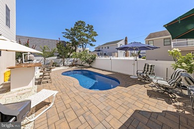 This impressive contemporary offers 3,472 sq ft of beautifully - photo 6