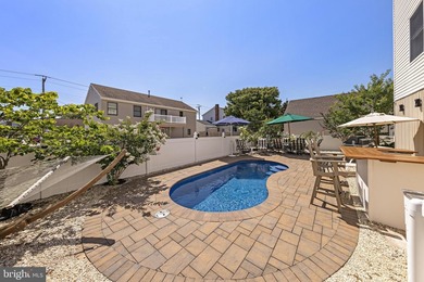 This impressive contemporary offers 3,472 sq ft of beautifully - photo 7
