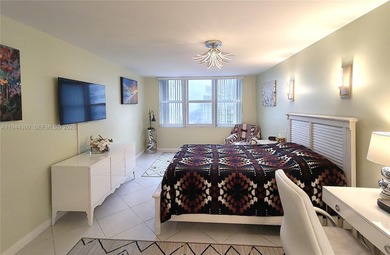 Amazing ocean view apartment 2-bedroom, 2-bathroom with