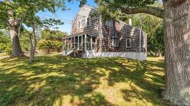 Hamptons Beach House in Waterfront Community and Beach Access - photo 11
